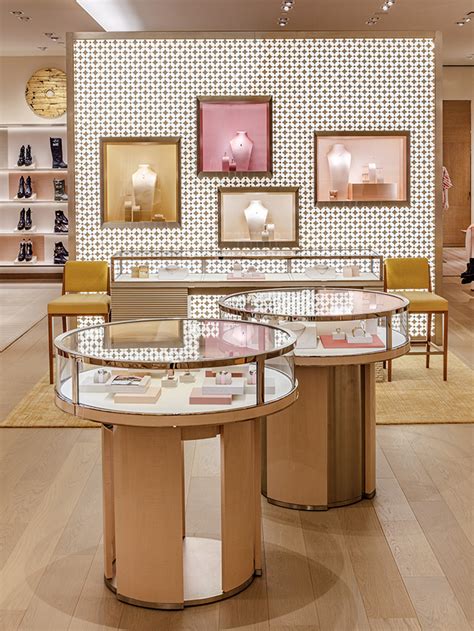 somerset louis vuitton store|louis vuitton store troy.